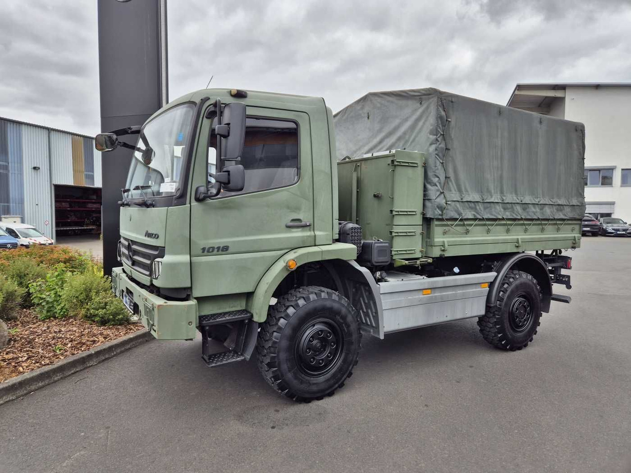 Mercedes-Benz Atego 1018 A 4x4 Singlebereifung 6 Stück vorh. - Грузовик бортовой/ Платформа: фото 4 Mercedes-Benz Atego 1018 A 4x4 Singlebereifung 6 Stück vorh. - Грузовик бортовой/ Платформа: фото 4