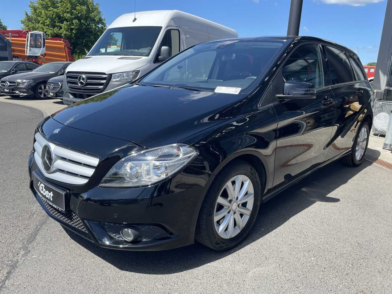 Mercedes-Benz B 200 CDI 7G-DCT Navi+PDC+Klima+SHZ - Легковой автомобиль: фото 2 Mercedes-Benz B 200 CDI 7G-DCT Navi+PDC+Klima+SHZ - Легковой автомобиль: фото 2