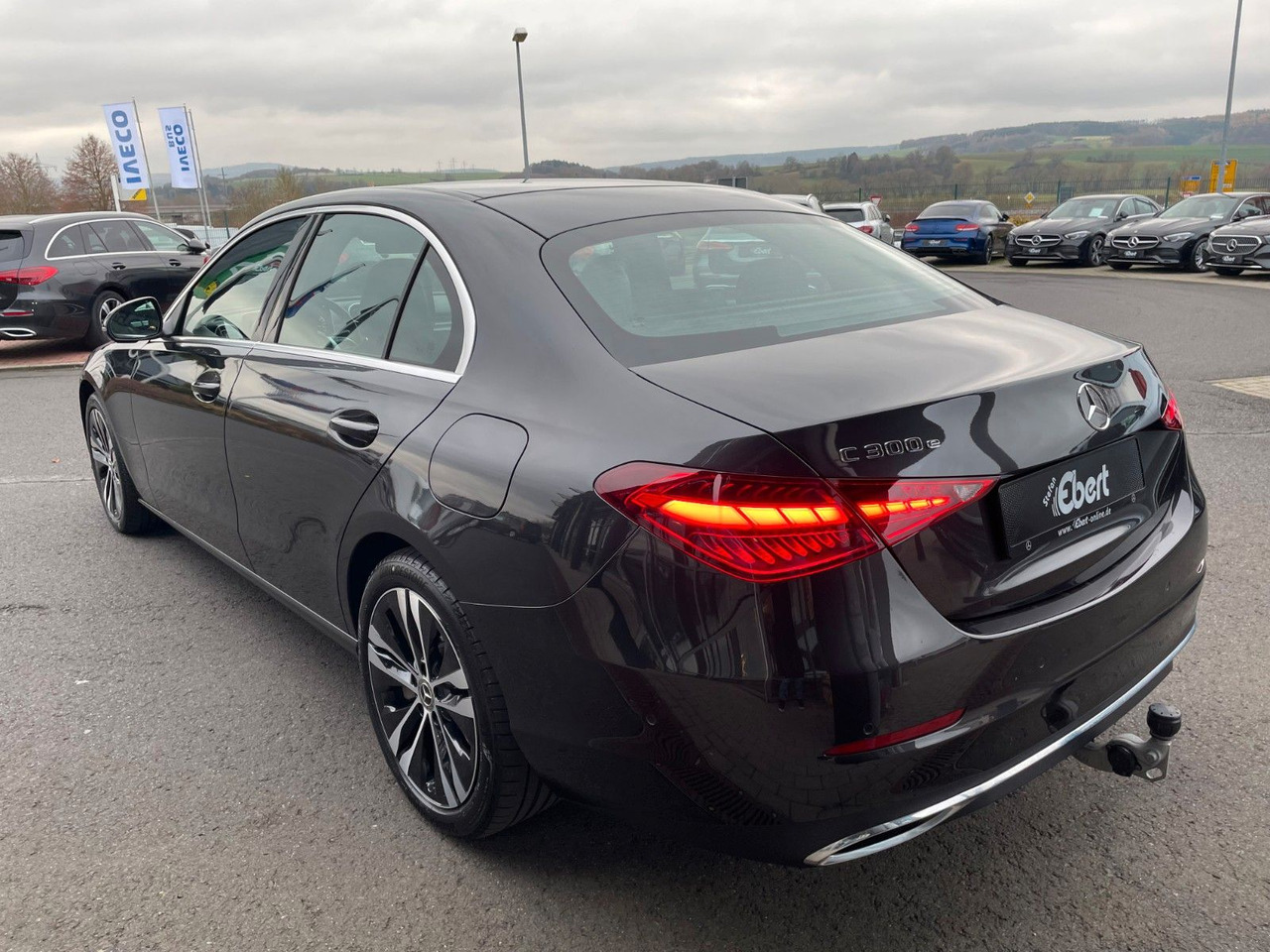 Mercedes-Benz C 300 e Avantgarde Digital+S-Dach+AHK+Distr+ - Седан: фото 3 Mercedes-Benz C 300 e Avantgarde Digital+S-Dach+AHK+Distr+ - Седан: фото 3
