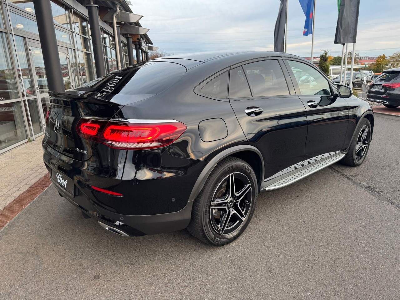 Mercedes-Benz GLC 400d 4M Coupe+AMG+Massage+AHK+Memory - Купе: фото 4 Mercedes-Benz GLC 400d 4M Coupe+AMG+Massage+AHK+Memory - Купе: фото 4