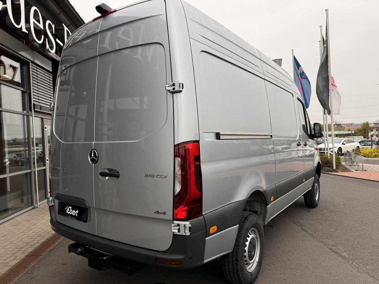 Mercedes-Benz Sprinter 319 CDI 4x4 3665 Klima Standheiz AHK - Цельнометаллический фургон: фото 4 Mercedes-Benz Sprinter 319 CDI 4x4 3665 Klima Standheiz AHK - Цельнометаллический фургон: фото 4