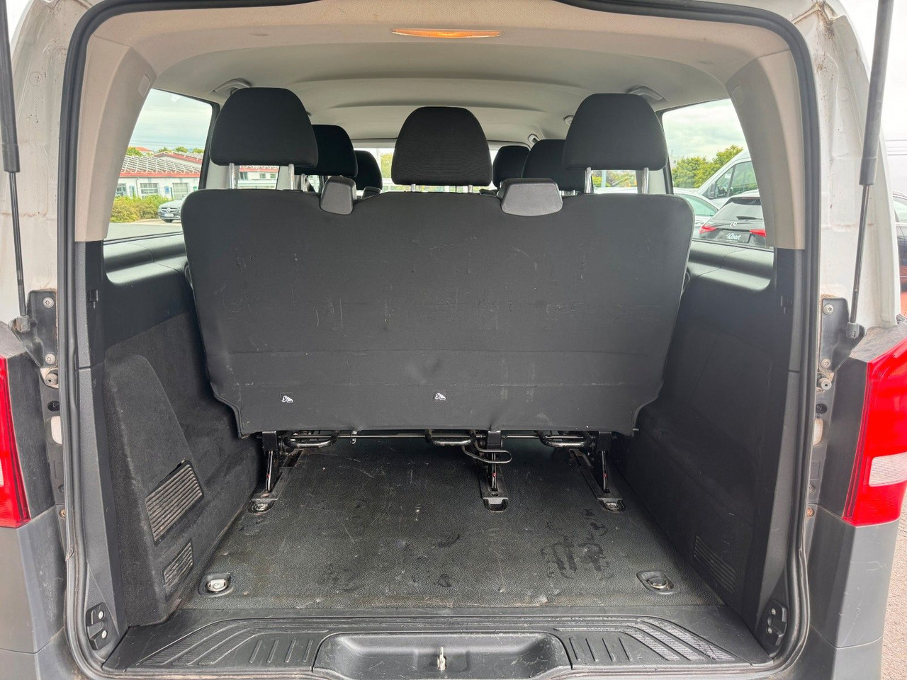 Пассажирский фургон Mercedes-Benz Vito 111 CDI Tourer Begleitfahrzeug BF3+ / WVZ: фото 12
