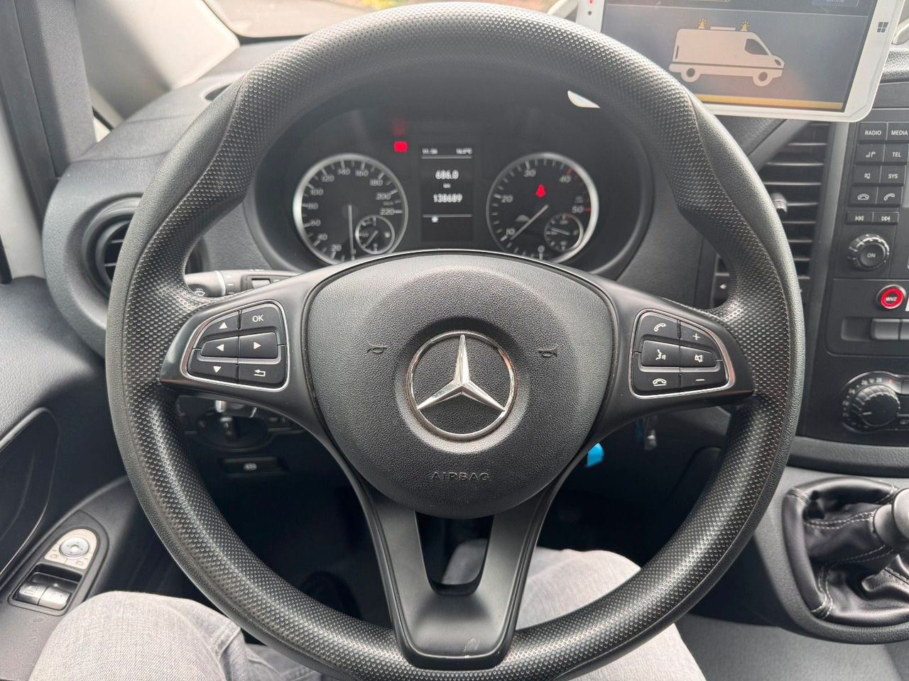 Пассажирский фургон Mercedes-Benz Vito 111 CDI Tourer Begleitfahrzeug BF3+ / WVZ: фото 20