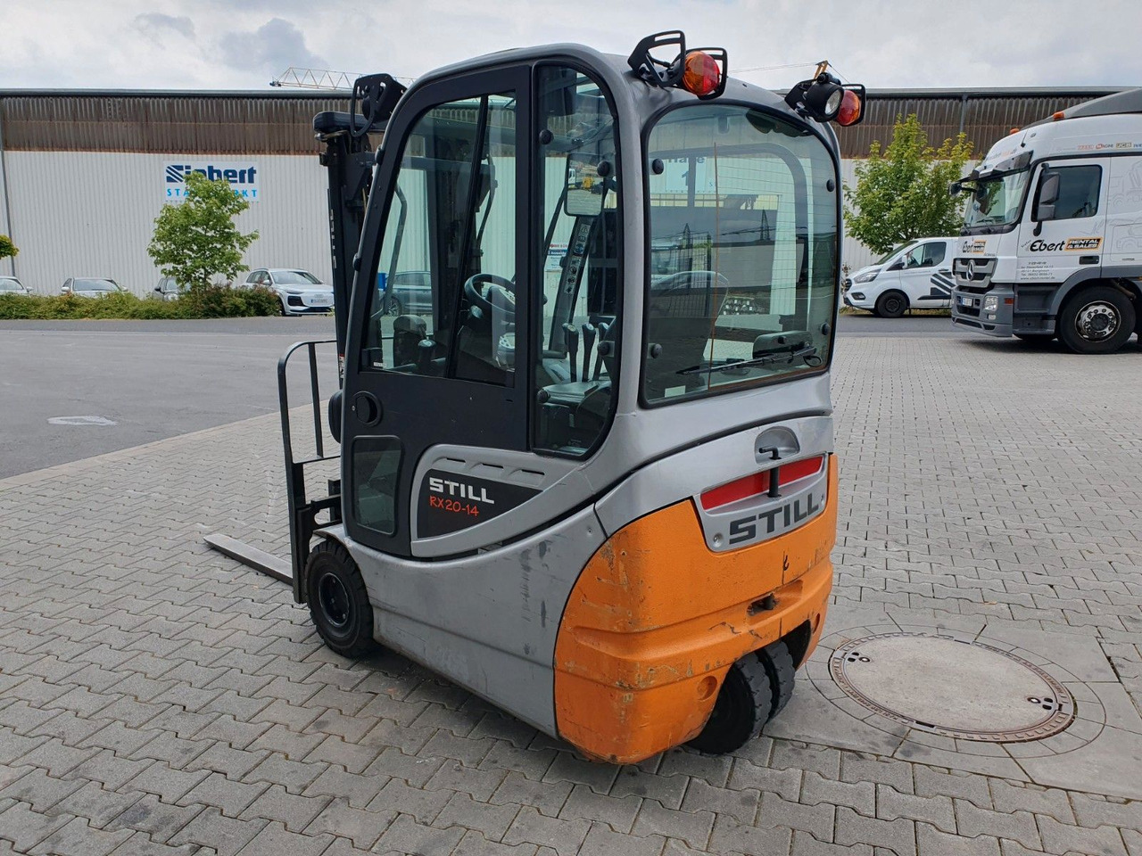 Still RX 20-14 / Triplex: 4,3m / nur 2.328h / SS - Электропогрузчик: фото 5 Still RX 20-14 / Triplex: 4,3m / nur 2.328h / SS - Электропогрузчик: фото 5