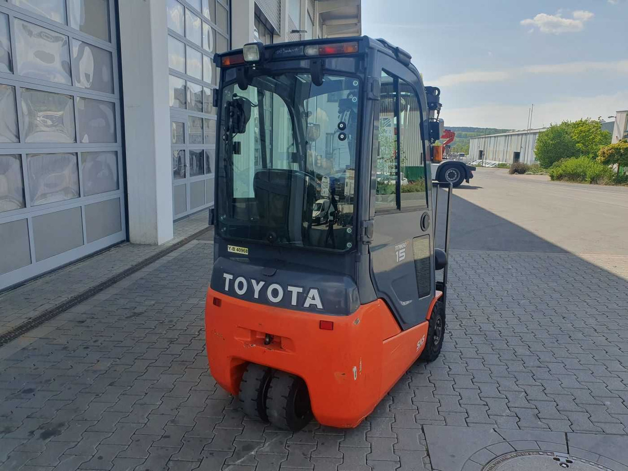 Toyota 8FBET15 / Triplex: 4.30m / nur 3.412h! / 2022 - Электропогрузчик: фото 4 Toyota 8FBET15 / Triplex: 4.30m / nur 3.412h! / 2022 - Электропогрузчик: фото 4