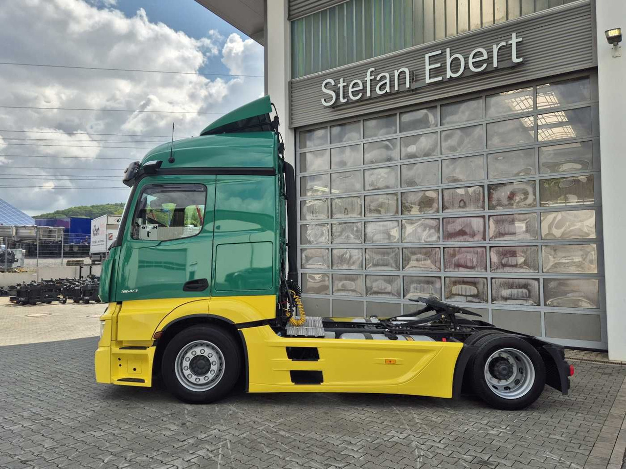 Mercedes-Benz Actros 1840 LSnRL Retarder Hubsattelplatte Xenon - Тягач: фото 5 Mercedes-Benz Actros 1840 LSnRL Retarder Hubsattelplatte Xenon - Тягач: фото 5