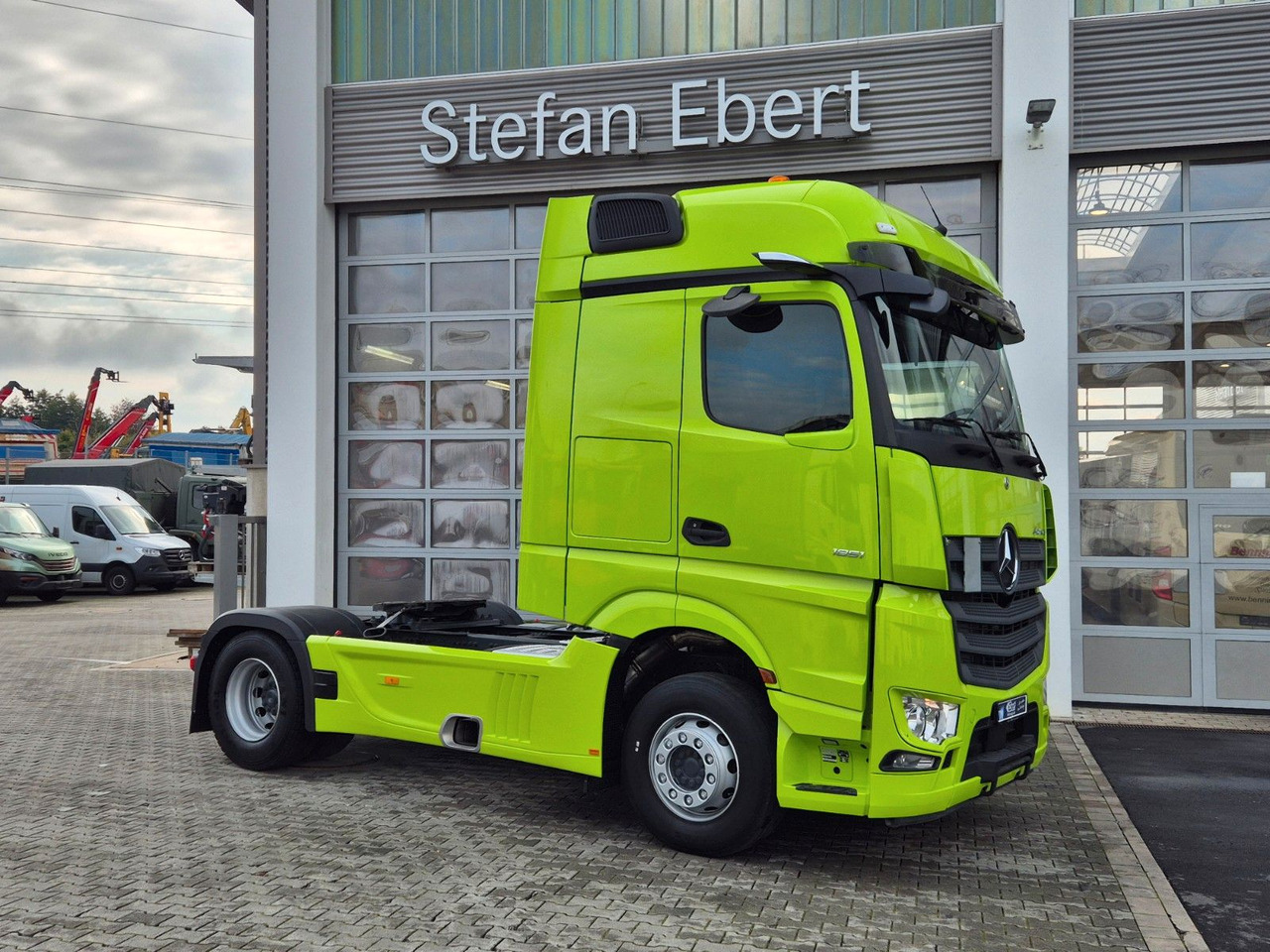 Mercedes-Benz Actros 1851 LS Öl-Retarder Standklima Mirror Big - Тягач: фото 2 Mercedes-Benz Actros 1851 LS Öl-Retarder Standklima Mirror Big - Тягач: фото 2