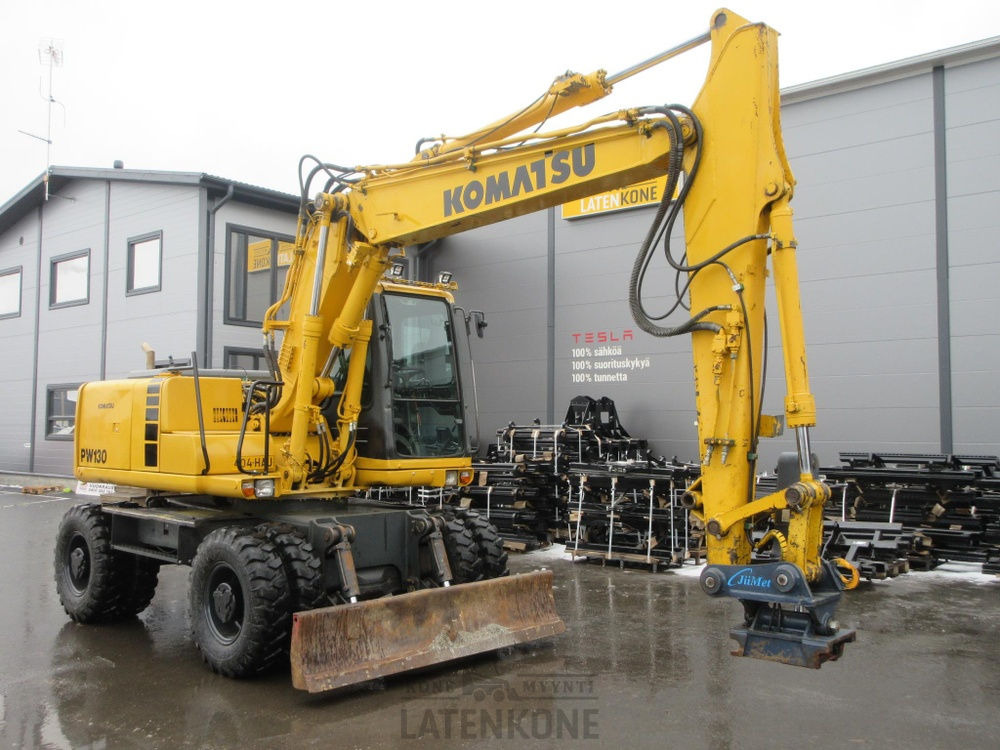 Komatsu PW130-6 Pyöräalustainen kaivinkone - Колёсный экскаватор: фото 2 Komatsu PW130-6 Pyöräalustainen kaivinkone - Колёсный экскаватор: фото 2