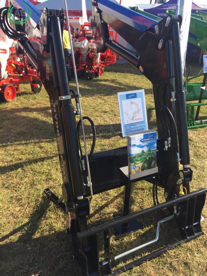 Hydrometal front loader AT-30 - Фронтальный погрузчик для трактора: фото 3 Hydrometal front loader AT-30 - Фронтальный погрузчик для трактора: фото 3