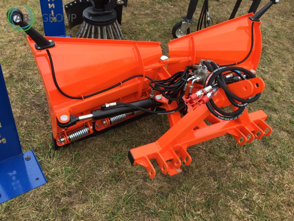 Metal-Technik V-type snow plow light 2.2 - Отвал для снега для Снегоуборочных машин: фото 2 Metal-Technik V-type snow plow light 2.2 - Отвал для снега для Снегоуборочных машин: фото 2