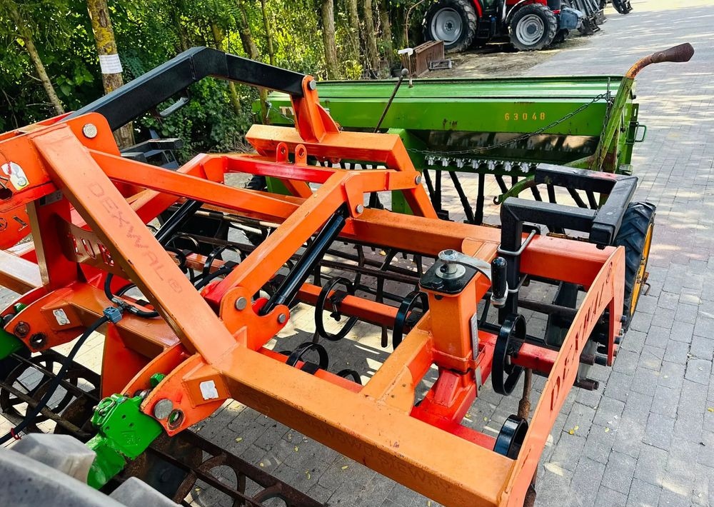 Inny DEXWAL BIS - Посевной комплекс: фото 3 Inny DEXWAL BIS - Посевной комплекс: фото 3