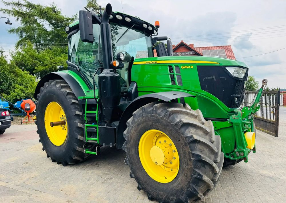 John Deere 6250R - Трактор: фото 5 John Deere 6250R - Трактор: фото 5