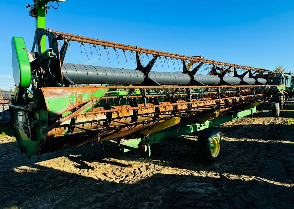 John Deere 630R - Жатка зерновая: фото 3 John Deere 630R - Жатка зерновая: фото 3