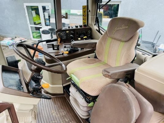 John Deere 6920 - Трактор: фото 3 John Deere 6920 - Трактор: фото 3