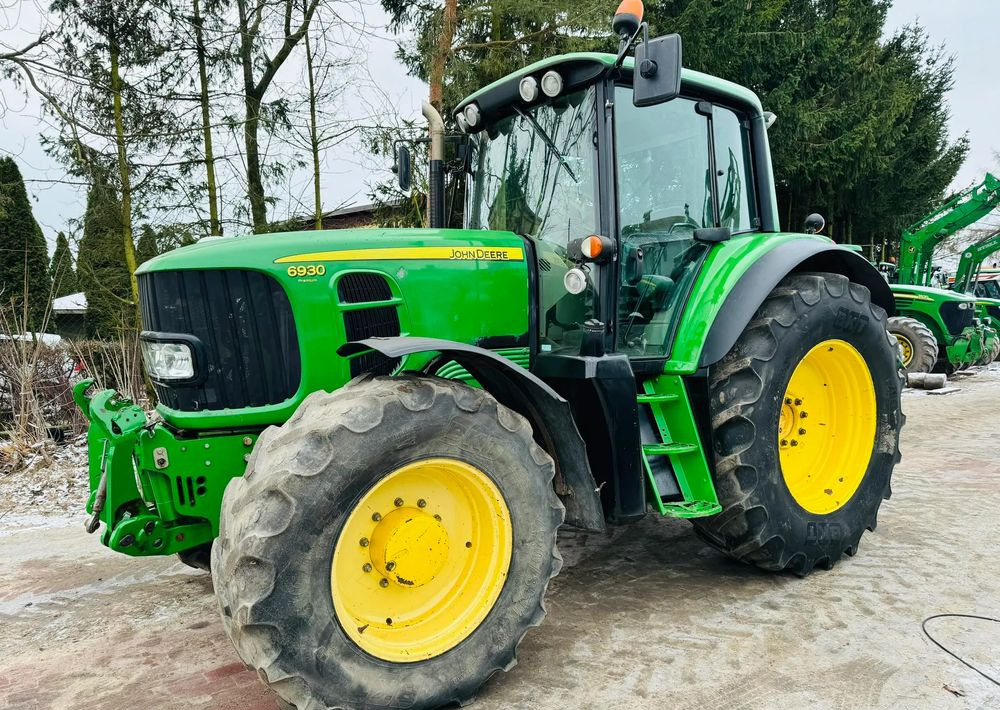 John Deere 6930 - Трактор: фото 3 John Deere 6930 - Трактор: фото 3