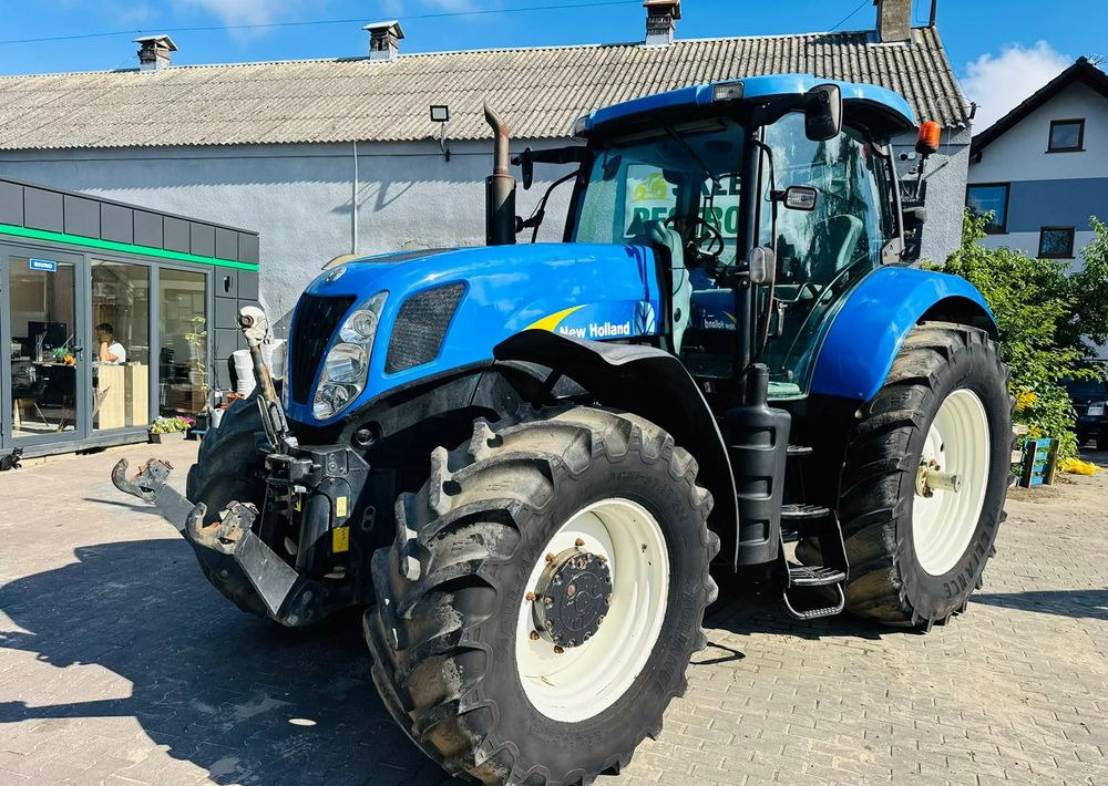 Трактор New Holland T7030: фото 7