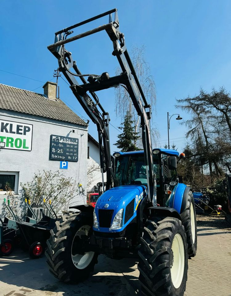 New Holland TD5.105 - Трактор: фото 3 New Holland TD5.105 - Трактор: фото 3