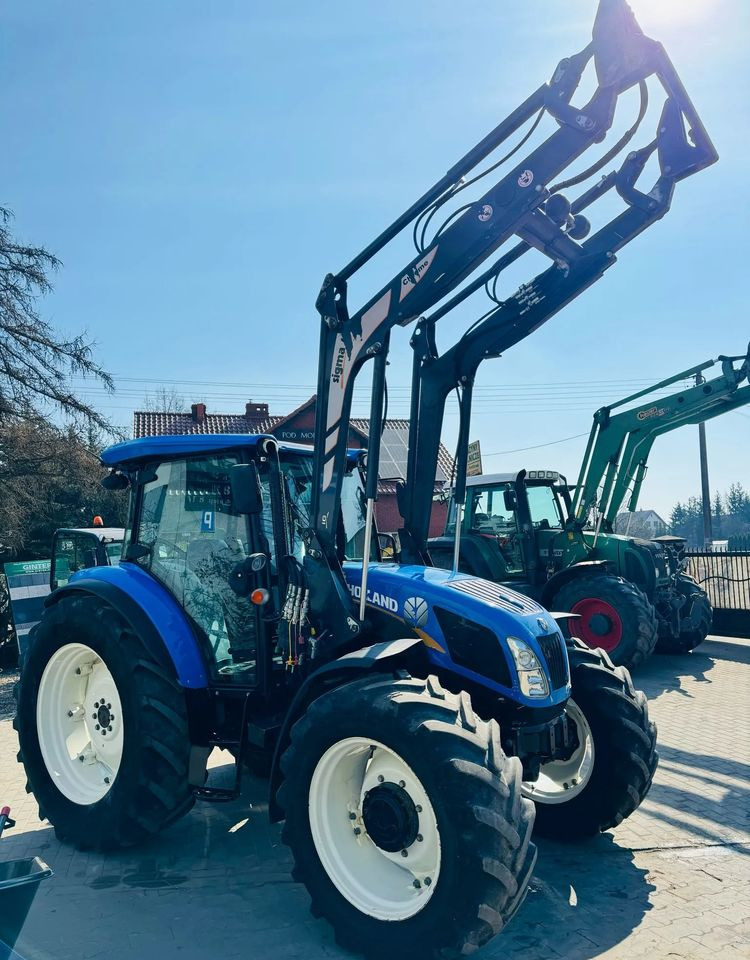 New Holland TD5.105 - Трактор: фото 2 New Holland TD5.105 - Трактор: фото 2