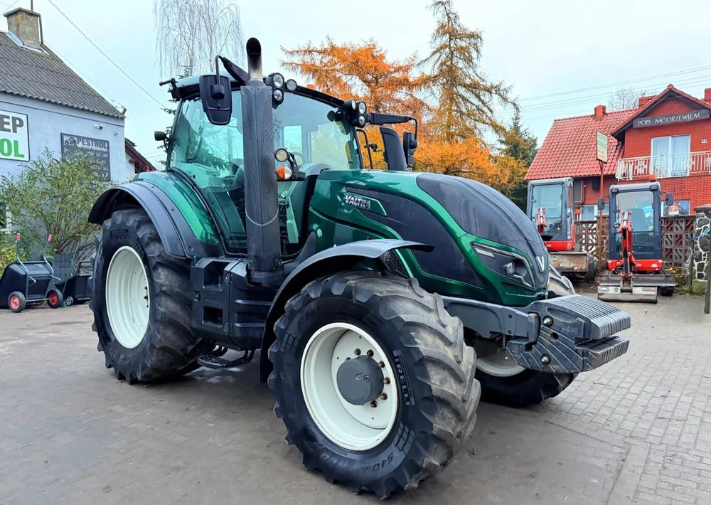 Valtra T174 Versu - Трактор: фото 4 Valtra T174 Versu - Трактор: фото 4