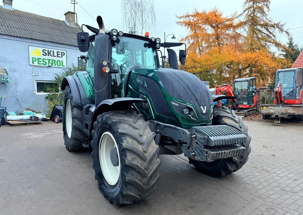 Valtra T174 Versu - Трактор: фото 5 Valtra T174 Versu - Трактор: фото 5