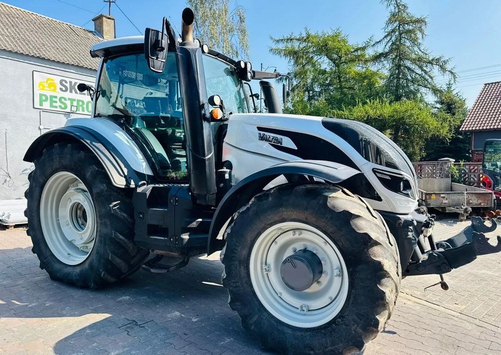 Valtra T254 Versu - Трактор: фото 2 Valtra T254 Versu - Трактор: фото 2