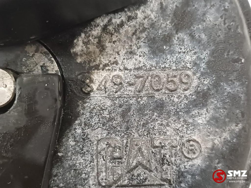 Caterpillar Fuel cap Caterpillar - Подготовка топлива для Погрузочно-разгрузочной техники: фото 3 Caterpillar Fuel cap Caterpillar - Подготовка топлива для Погрузочно-разгрузочной техники: фото 3