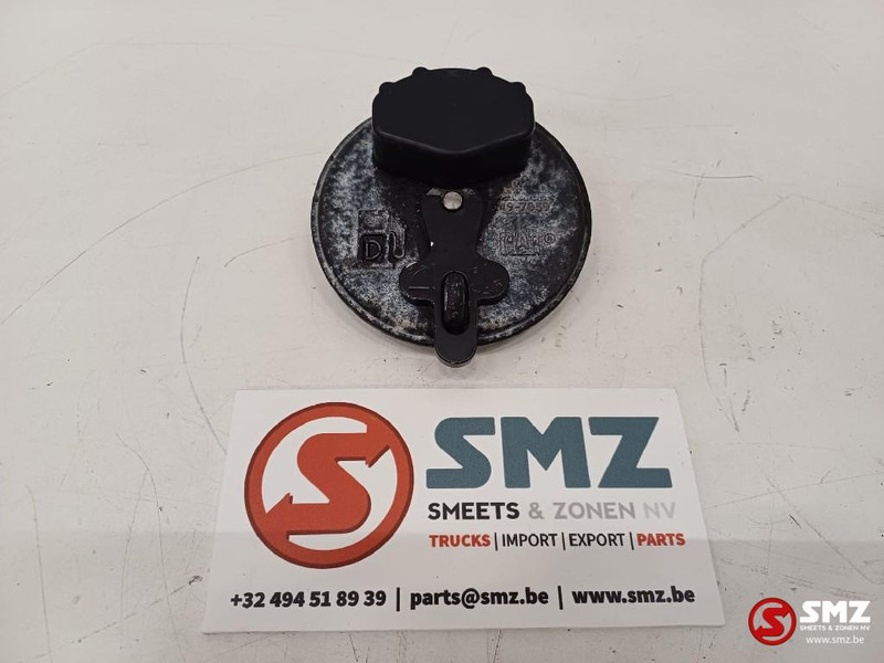 Caterpillar Fuel cap Caterpillar - Подготовка топлива для Погрузочно-разгрузочной техники: фото 1 Caterpillar Fuel cap Caterpillar - Подготовка топлива для Погрузочно-разгрузочной техники: фото 1