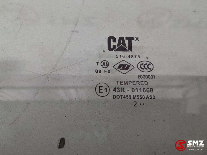 Caterpillar Glass rear Caterpillar - Стекло и запчасти для Погрузочно-разгрузочной техники: фото 3 Caterpillar Glass rear Caterpillar - Стекло и запчасти для Погрузочно-разгрузочной техники: фото 3