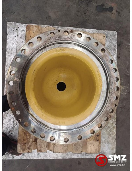 Caterpillar Occ hub sprocket + spindle D6M Caterpillar - Рама/ Шасси: фото 2 Caterpillar Occ hub sprocket + spindle D6M Caterpillar - Рама/ Шасси: фото 2