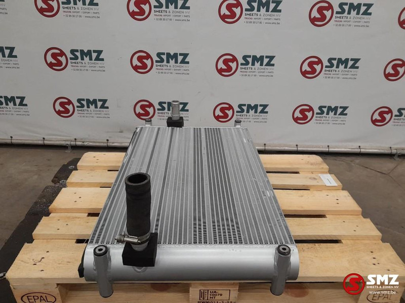 Caterpillar Radiator + hydraulic oil cooler Caterpillar - Радиатор для Погрузочно-разгрузочной техники: фото 3 Caterpillar Radiator + hydraulic oil cooler Caterpillar - Радиатор для Погрузочно-разгрузочной техники: фото 3