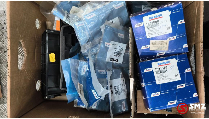 DAF Lot onderdelen DAF - Двигатель и запчасти для Грузовиков: фото 1 DAF Lot onderdelen DAF - Двигатель и запчасти для Грузовиков: фото 1