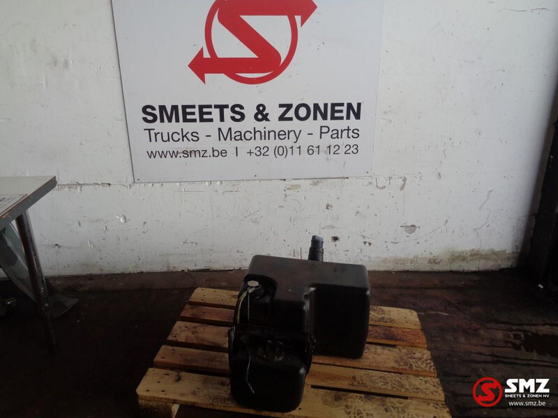 DAF Occ AdBlue tank daf xf 105 - Подготовка топлива для Грузовиков: фото 1 DAF Occ AdBlue tank daf xf 105 - Подготовка топлива для Грузовиков: фото 1