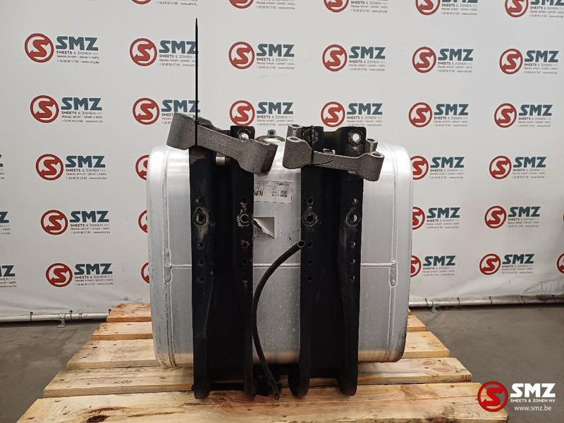 MAN Occ brandstoftank met steunen 250 L MAN - Топливный бак для Грузовиков: фото 2 MAN Occ brandstoftank met steunen 250 L MAN - Топливный бак для Грузовиков: фото 2
