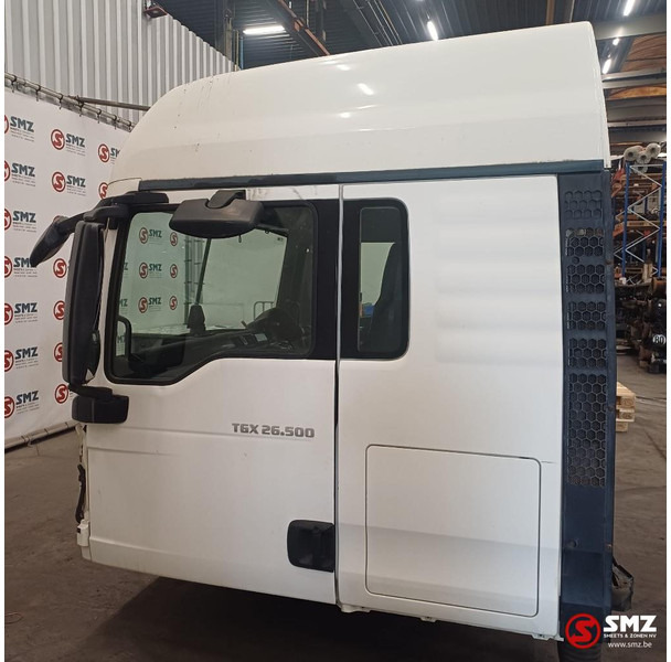 MAN Occ cabine RHD MAN TGX - Кабина и интерьер для Грузовиков: фото 3 MAN Occ cabine RHD MAN TGX - Кабина и интерьер для Грузовиков: фото 3