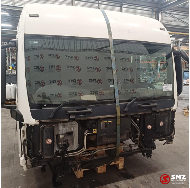 MAN Occ cabine RHD MAN TGX - Кабина и интерьер для Грузовиков: фото 1 MAN Occ cabine RHD MAN TGX - Кабина и интерьер для Грузовиков: фото 1
