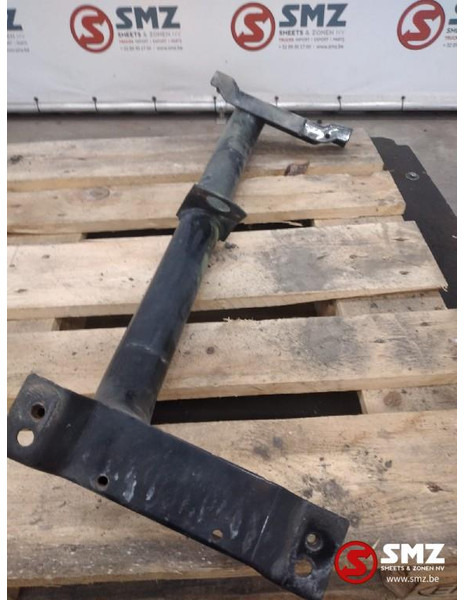 MAN Occ spatbordsteun rechts MAN - Кузов и экстерьер для Грузовиков: фото 2 MAN Occ spatbordsteun rechts MAN - Кузов и экстерьер для Грузовиков: фото 2