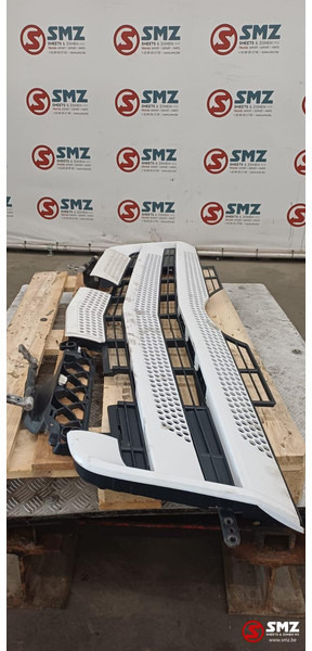 Mercedes-Benz Occ radiatorgrille Mercedes - Решётка радиатора для Грузовиков: фото 4 Mercedes-Benz Occ radiatorgrille Mercedes - Решётка радиатора для Грузовиков: фото 4