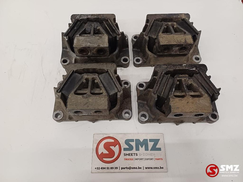 Mercedes-Benz Occ set van 4 motorsteunen Mercedes - Подушка двигателя для Грузовиков: фото 1 Mercedes-Benz Occ set van 4 motorsteunen Mercedes - Подушка двигателя для Грузовиков: фото 1