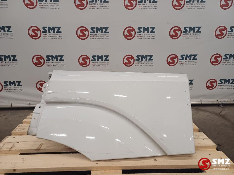 Mercedes-Benz Occ spatbordverlenging links Mercedes - Кузов и экстерьер для Грузовиков: фото 1 Mercedes-Benz Occ spatbordverlenging links Mercedes - Кузов и экстерьер для Грузовиков: фото 1