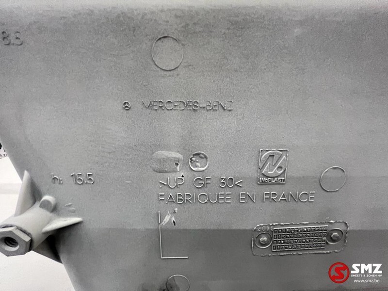 Mercedes-Benz Opstapbak links Mercedes Actros MP2/MP3 - Боковая подножка для Грузовиков: фото 5 Mercedes-Benz Opstapbak links Mercedes Actros MP2/MP3 - Боковая подножка для Грузовиков: фото 5