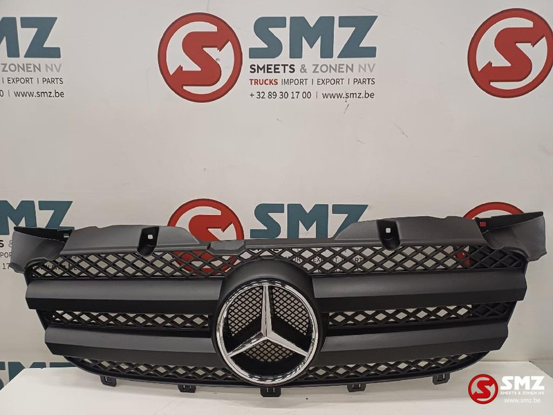 Mercedes-Benz Radiator grille mercedes - Решётка радиатора для Грузовиков: фото 1 Mercedes-Benz Radiator grille mercedes - Решётка радиатора для Грузовиков: фото 1