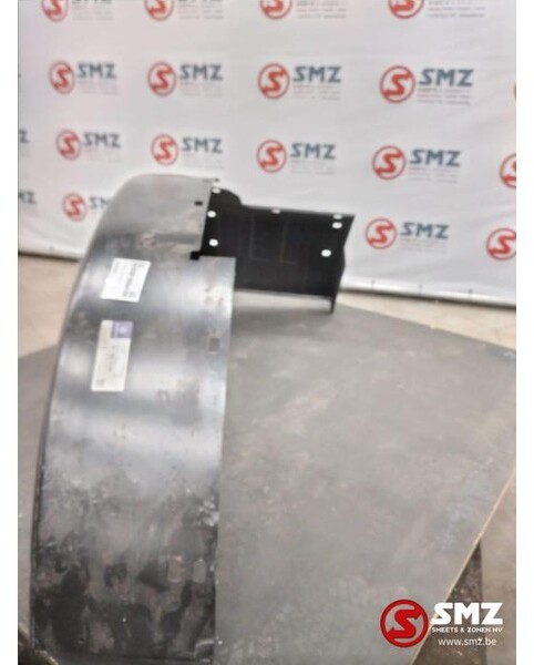 Mercedes-Benz Spatbord rechts Mercedes SK A3818804106 - Крыло для Грузовиков: фото 2 Mercedes-Benz Spatbord rechts Mercedes SK A3818804106 - Крыло для Грузовиков: фото 2
