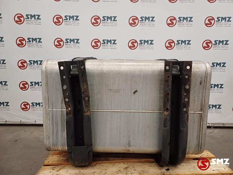 Renault Occ brandstoftank 400L Renault - Топливный бак для Грузовиков: фото 2 Renault Occ brandstoftank 400L Renault - Топливный бак для Грузовиков: фото 2