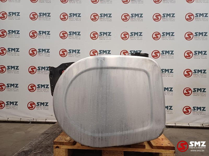 Renault Occ brandstoftank met steunen 415L Renault - Топливный бак для Грузовиков: фото 4 Renault Occ brandstoftank met steunen 415L Renault - Топливный бак для Грузовиков: фото 4