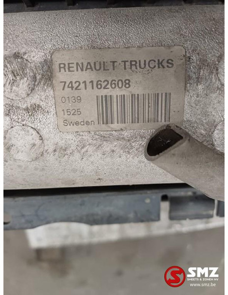 Renault Occ radiator + intercooler Renault - Радиатор для Грузовиков: фото 4 Renault Occ radiator + intercooler Renault - Радиатор для Грузовиков: фото 4