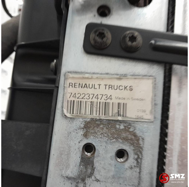 Renault Occ radiator + intercooler + expansievat Renault - Радиатор для Грузовиков: фото 5 Renault Occ radiator + intercooler + expansievat Renault - Радиатор для Грузовиков: фото 5