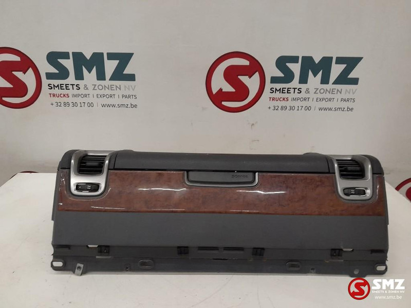 Scania Occ cockpit console Scania - Кабина и интерьер для Грузовиков: фото 1 Scania Occ cockpit console Scania - Кабина и интерьер для Грузовиков: фото 1