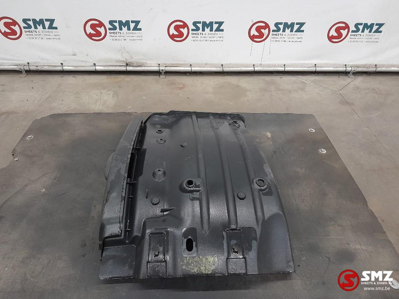 Scania Occ spatbord links vooraan Scania - Кузов и экстерьер для Грузовиков: фото 2 Scania Occ spatbord links vooraan Scania - Кузов и экстерьер для Грузовиков: фото 2