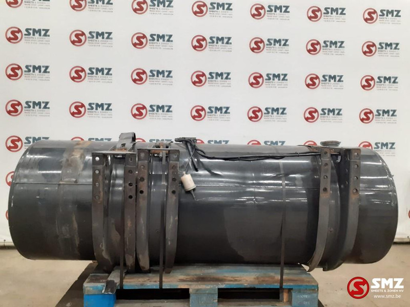 Volvo Occ brandstoftank 810L Volvo - Топливный бак для Грузовиков: фото 2 Volvo Occ brandstoftank 810L Volvo - Топливный бак для Грузовиков: фото 2