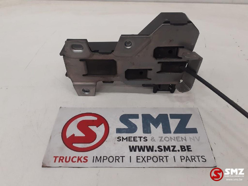 Volvo Occ grille slot Volvo - Решётка радиатора для Грузовиков: фото 3 Volvo Occ grille slot Volvo - Решётка радиатора для Грузовиков: фото 3